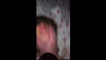 Настоящее измена. Друзья по очереди трахают мою жену в задницу