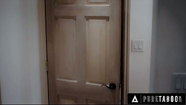 Похотливая мачеха Шина Райдер втроем с пасынком, двойное проникновение